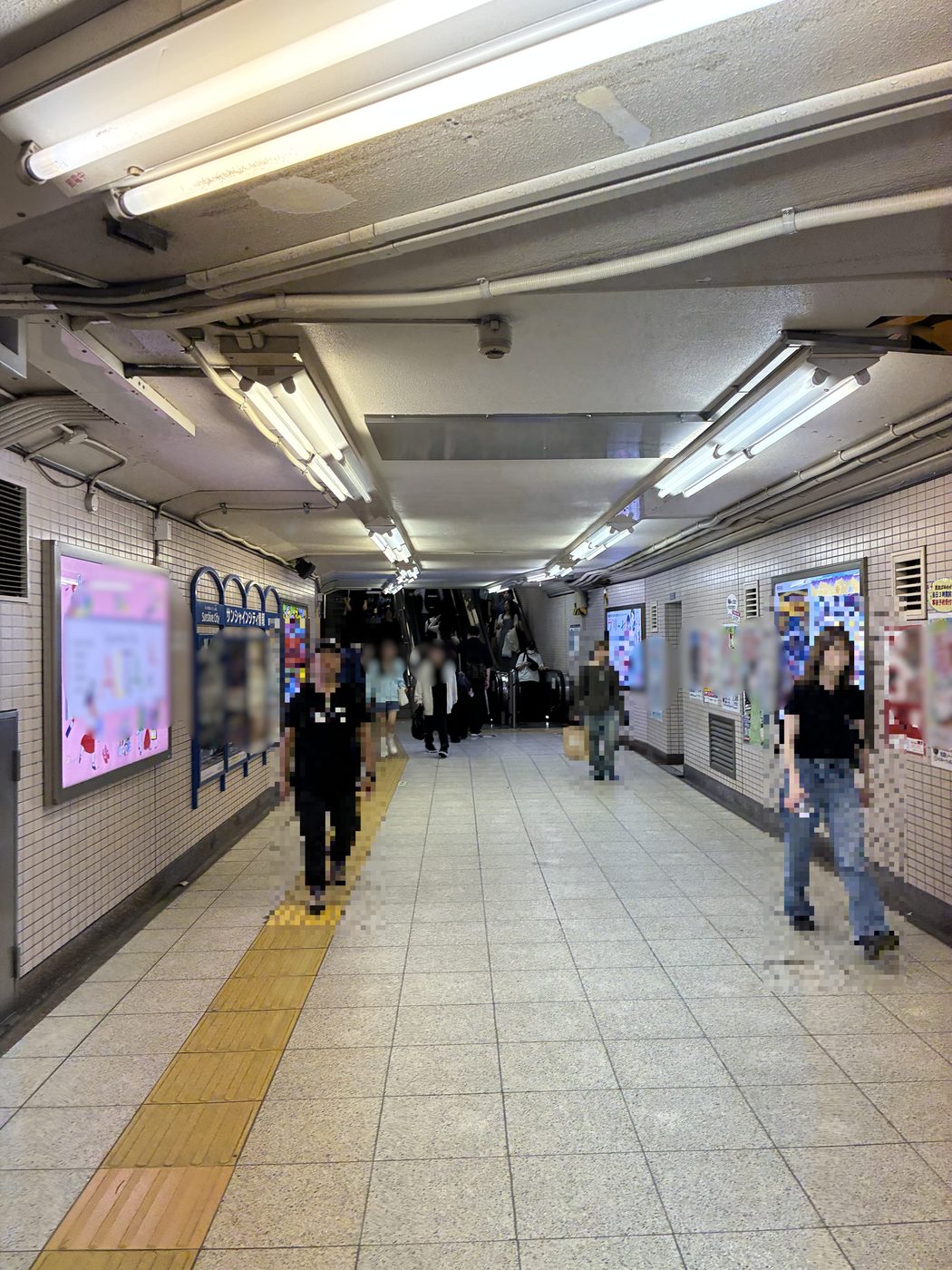 The east underground passage at Ikebukuro Station, a Durarara!! filming location
